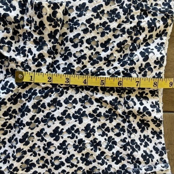 Ann Taylor Loft Navy and‎ White Eyelet Shorts - 0 - Picture 11 of 12